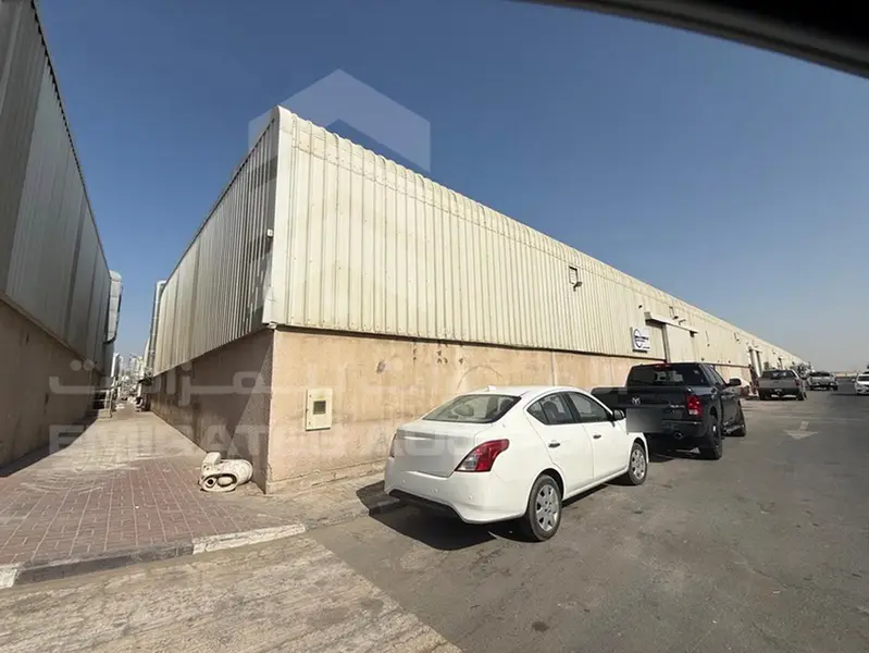 LEASE- Warehouses