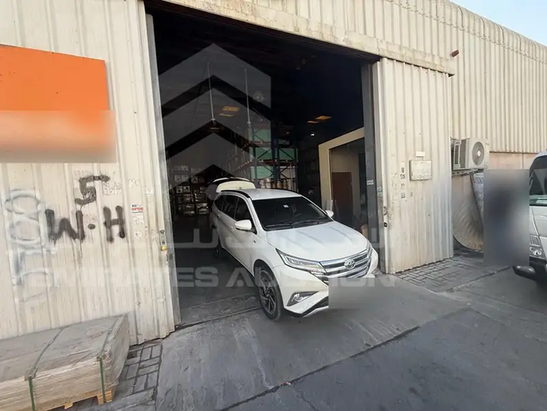LEASE- Warehouses