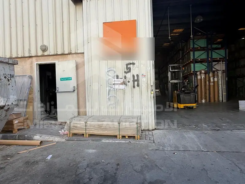 LEASE- Warehouses