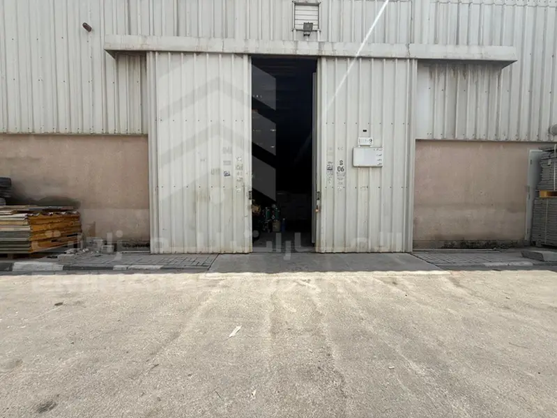 LEASE- Warehouses