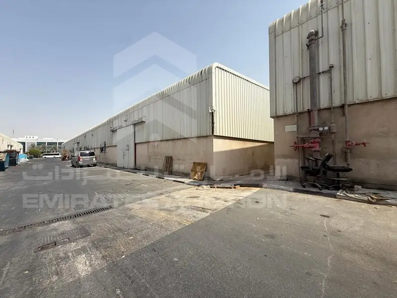 LEASE- Warehouses