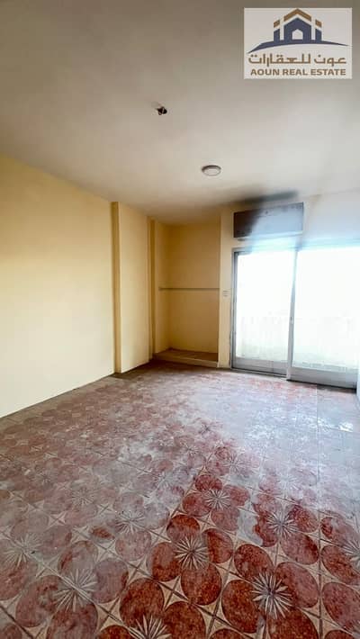 1 Camera Appartamento in affitto a Al Majaz, Sharjah - WhatsApp Image 2026-10-10 at 1.32. 21 PM (1). jpeg 1 Camera Appartamento in affitto a Al Majaz, Sharjah - WhatsApp Image 2026-10-10 at 1.32. 21 PM (1). jpeg
