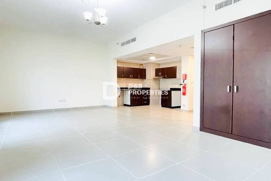 Biggest Studio | Parking Included | Vacant Biggest Studio | Parking Included | Vacant
