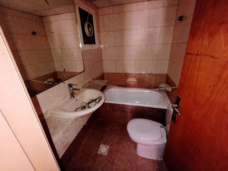 9 23044. jpg