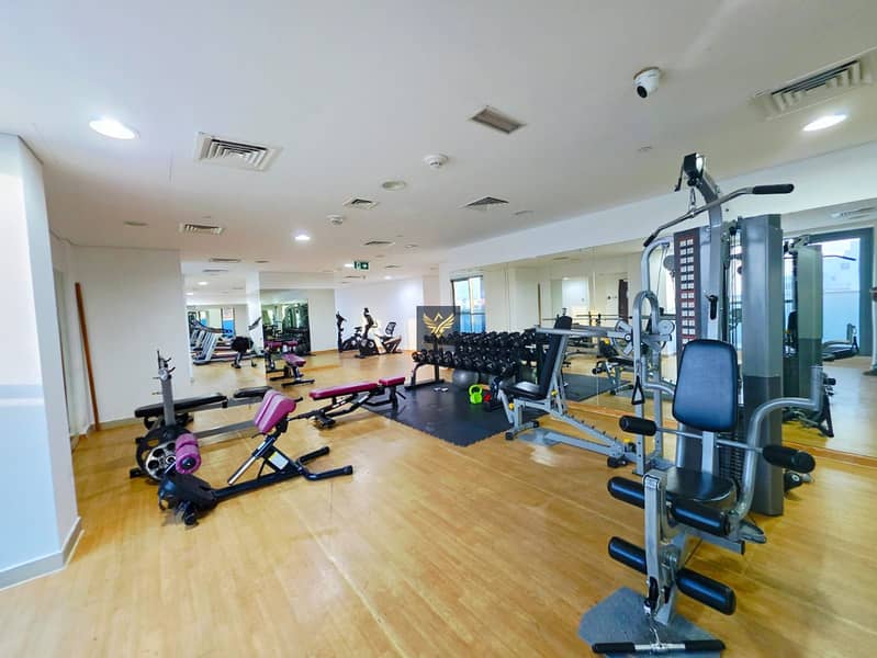 10 GYM. jpeg