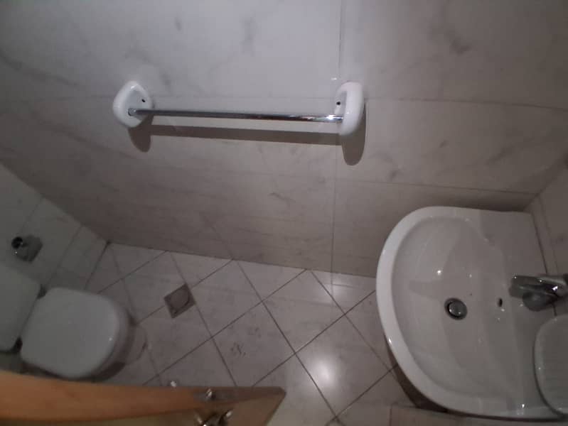 13 23010. jpg