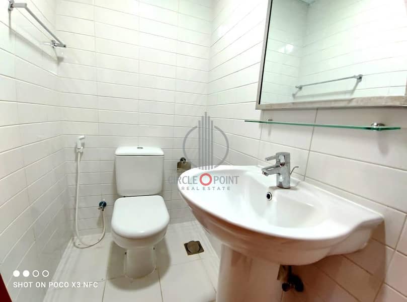 10 a45f46c0-1192-4781-9ae9-0700a6a40988. jpg