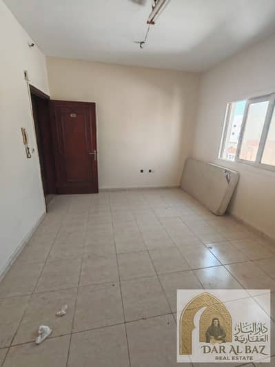 Estudio para en Alquiler en Bu Tina, Sharjah - WhatsApp Image 2026-10-11 at 3.07. 47 AM. jpeg Estudio para en Alquiler en Bu Tina, Sharjah - WhatsApp Image 2026-10-11 at 3.07. 47 AM. jpeg