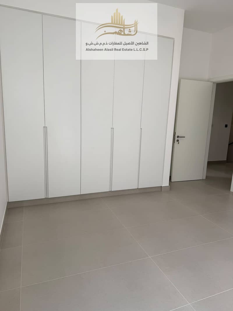 8 1000321975. jpg