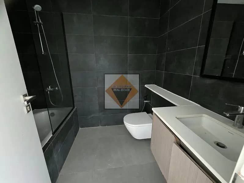 12 869311713-800x600. webp