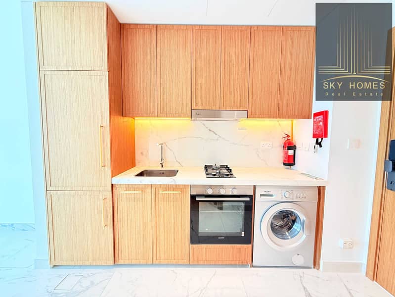 8 b26e95cf-2c8b-4cc7-bb1f-aa18cad9b14f. jpg