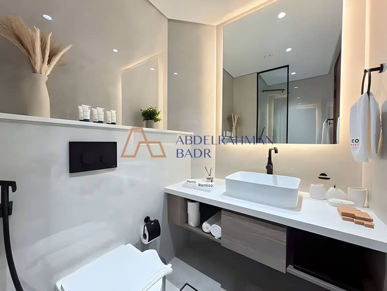 6 06-bathroom. jpg