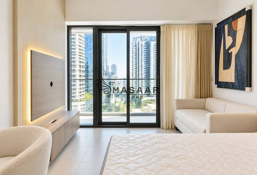 2 Modern Bedroom with City Balcony View. png