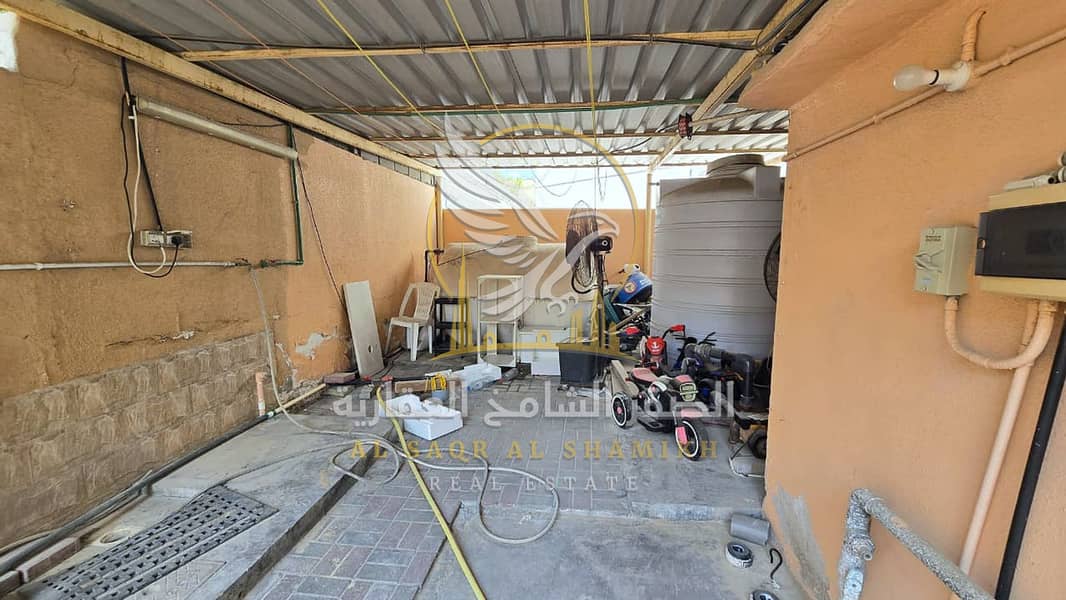 25 fyla-for-rent-5-bedroom-shrqan-alsharqa-property-40. jpg