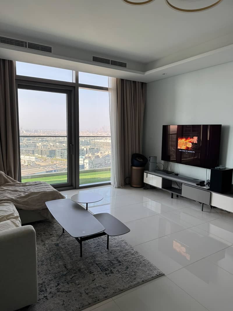 6 Paramount Living room 2. jpg