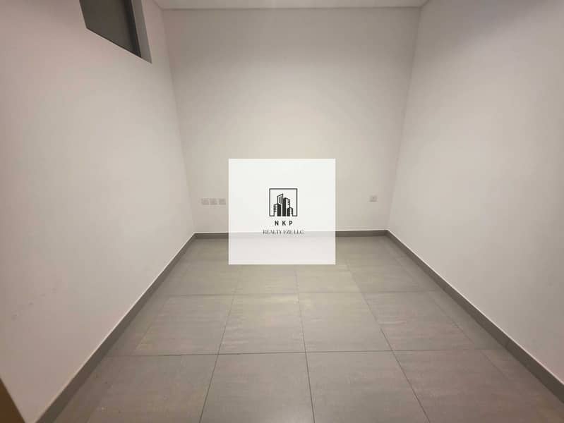 5 62227. jpg
