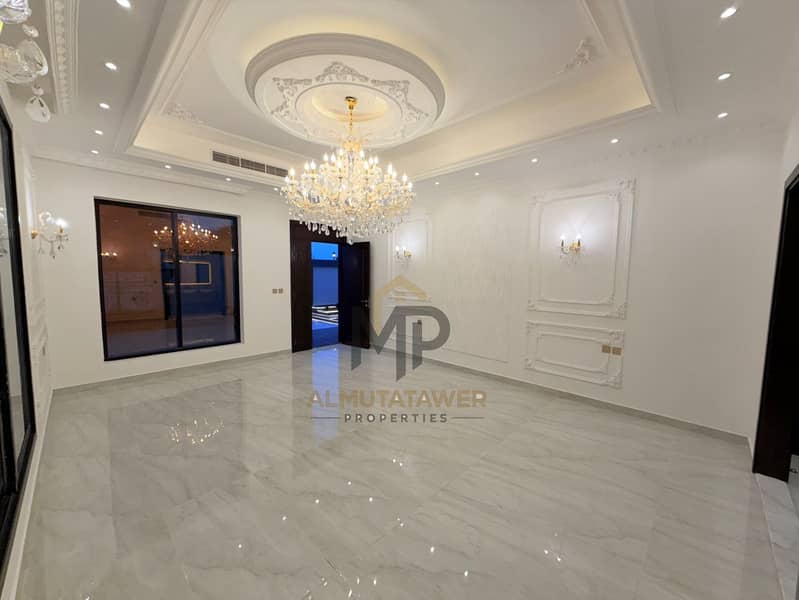 10 12. jpeg