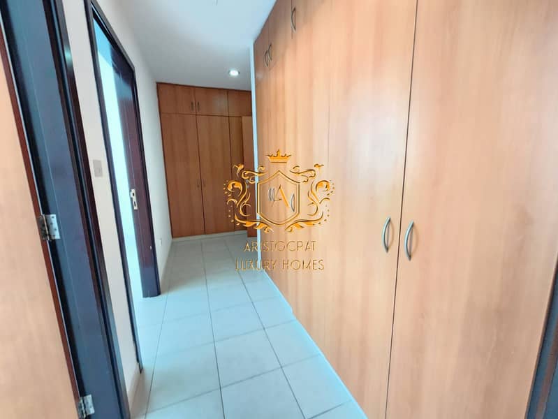 7 Walk-in 02. jpeg