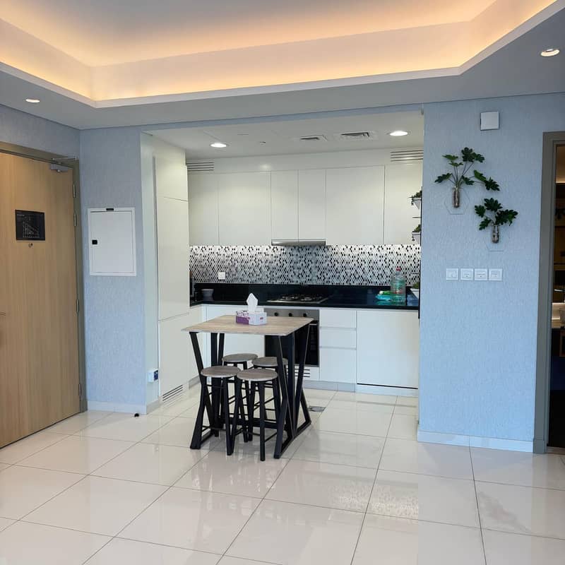 5 3515 Paramount Midtown Kitcken Room. jpg
