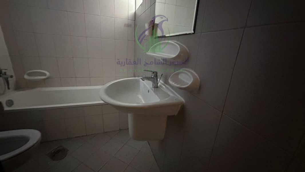 15 apartment-for-rent-1-bedroom-almmzr-alsharqh-bathroom-10. jpg