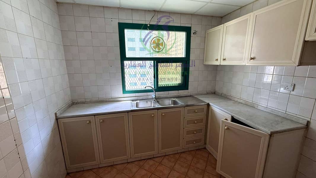 16 apartment-for-rent-2-bedroom-altaawn-alsharqh-kitchen-03. jpg