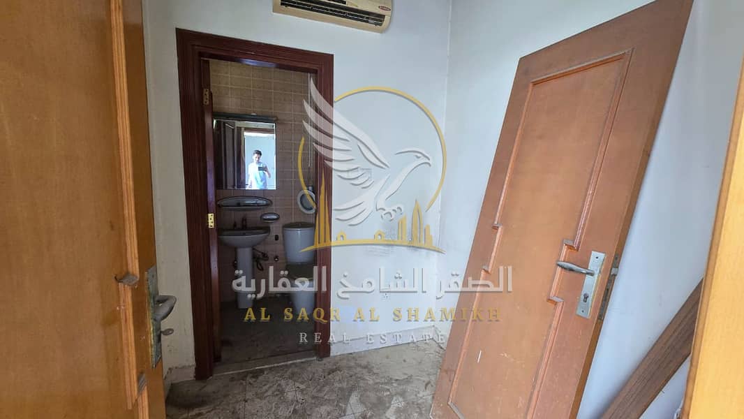 23 fyla-for-rent-5-bedroom-shrqan-alsharqa-property-16. jpg
