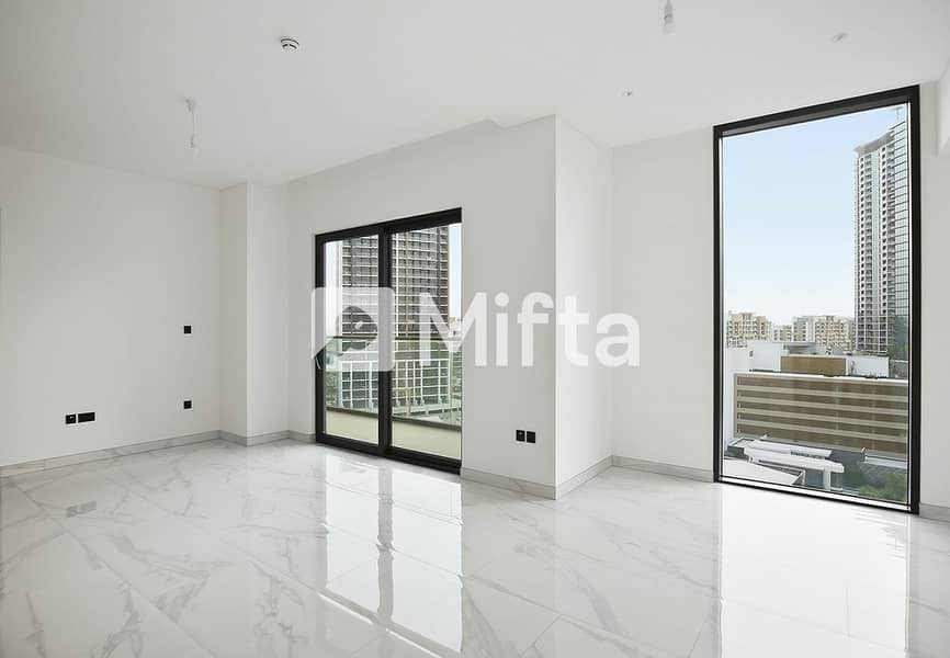 5% Commission | 2 BR | Lagoon & Skyline Views 5% Commission | 2 BR | Lagoon & Skyline Views