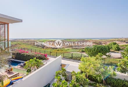 4 Bedroom Villa for Rent in Yas Island, Abu Dhabi - Beach villa. Golf and water views. Private pool 4 Bedroom Villa for Rent in Yas Island, Abu Dhabi - Beach villa. Golf and water views. Private pool