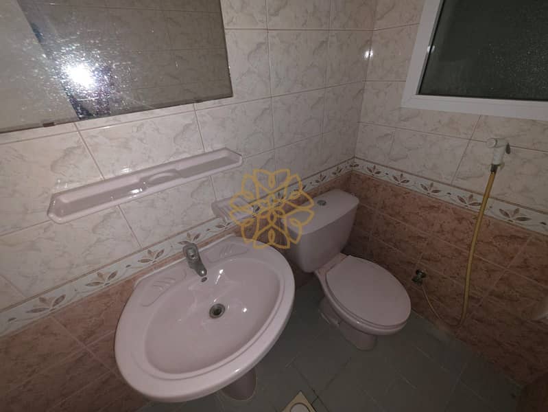 4 64540. jpg