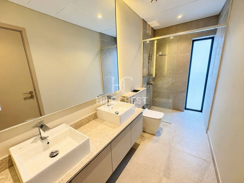 47 Modern Minimalist Bathroom Interior. png