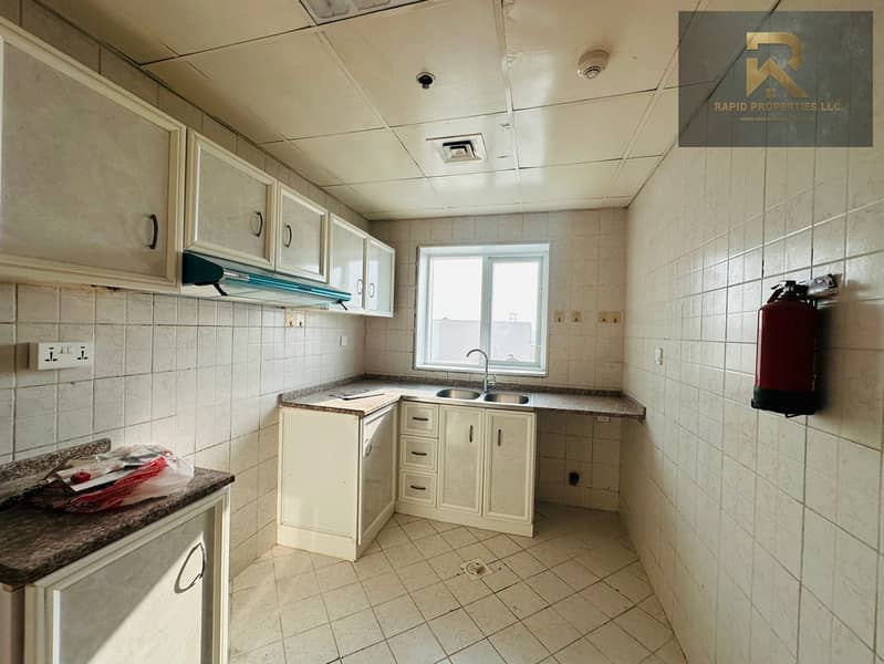 8 1edc28a7-f782-4c55-af02-e2a6240feb6d. jpg