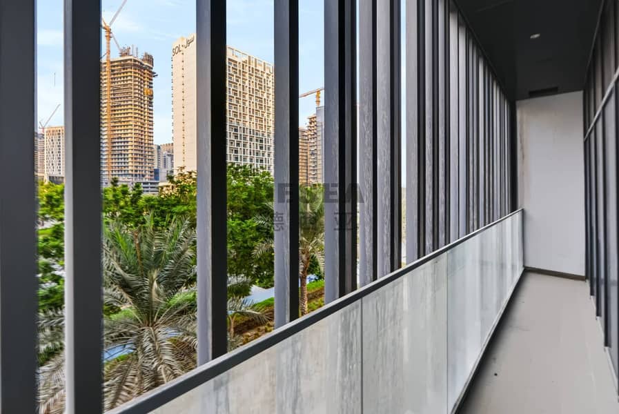 Vacant | Semi Fitted | Spacious Layout Vacant | Semi Fitted | Spacious Layout