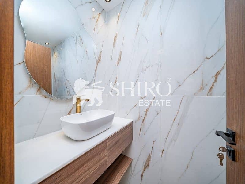 30 Bathroom 005. jpeg