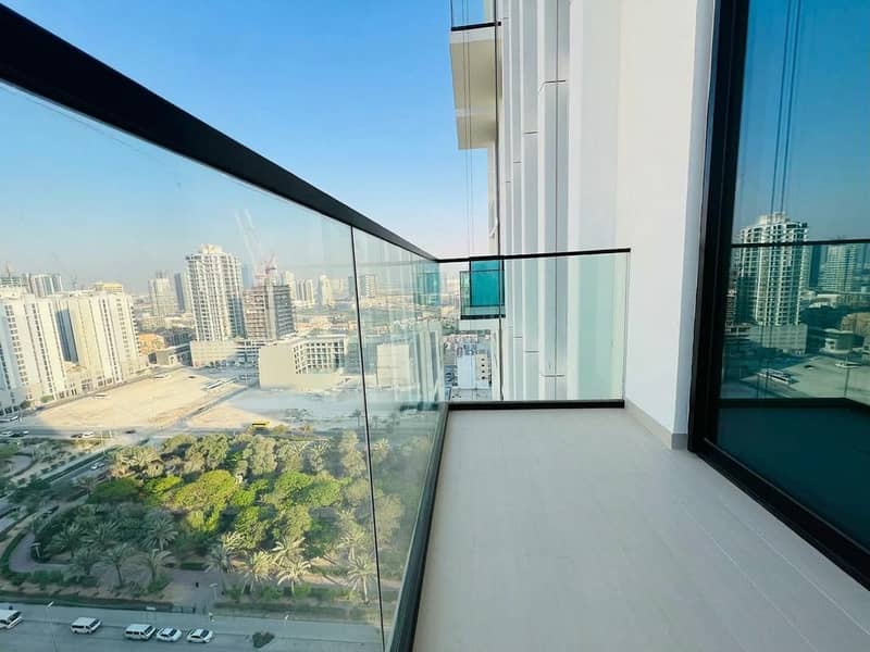 8 Balcony. jpg