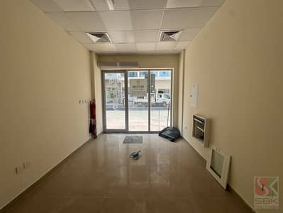 Shop for Rent in Al Karama, Dubai - WhatsApp Image 2026-10-09 at 11.19. 42 AM (1). jpeg Shop for Rent in Al Karama, Dubai - WhatsApp Image 2026-10-09 at 11.19. 42 AM (1). jpeg