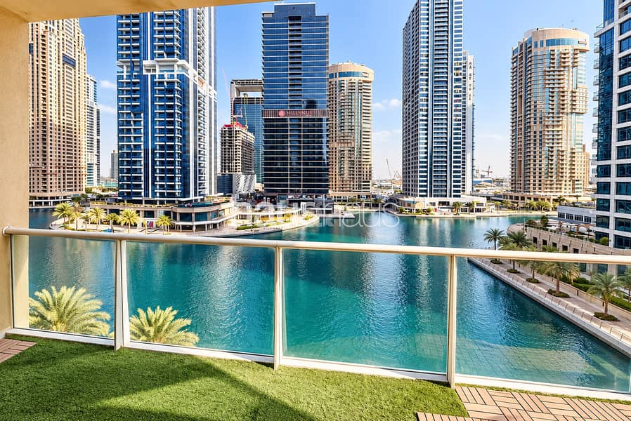 Full Lake Views | Large Layout | Vacant Now Full Lake Views | Large Layout | Vacant Now