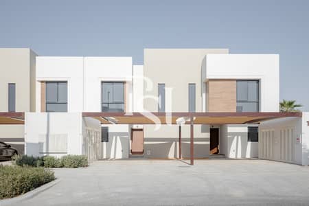 2 Bedroom Townhouse for Sale in Yas Island, Abu Dhabi - Prime Location|Invest In Perfection|Hot Project!