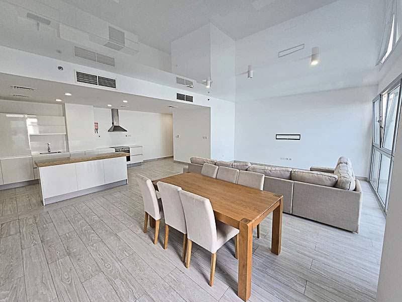 Exceptional Space | Prestigious Location Exceptional Space | Prestigious Location