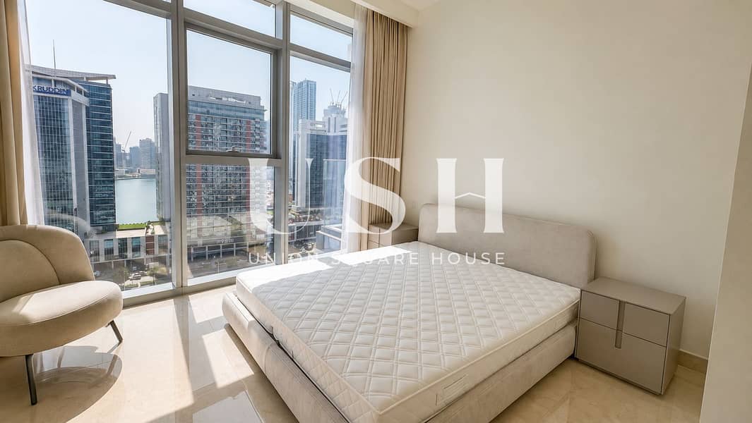 2 Sunlit Minimalist Bedroom by the Waterfront. png