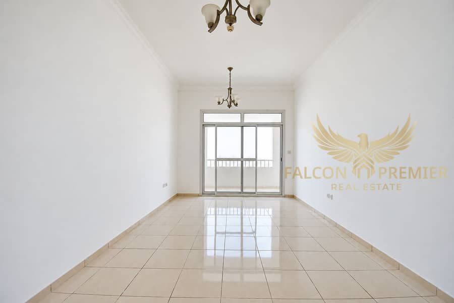 3 Balanced Light in a Beige-Tile Bathroom-5. png