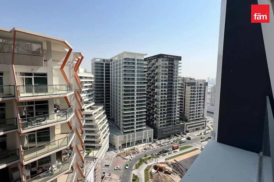 Brand New Spacious Studio | High Floor | Balcony Brand New Spacious Studio | High Floor | Balcony