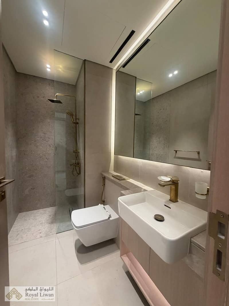 14 cdd9227c-1d5e-4aa2-9fc2-182cbd0c1755. jpg