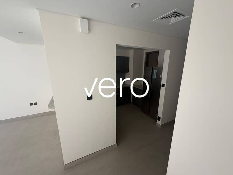6 Photo 6
