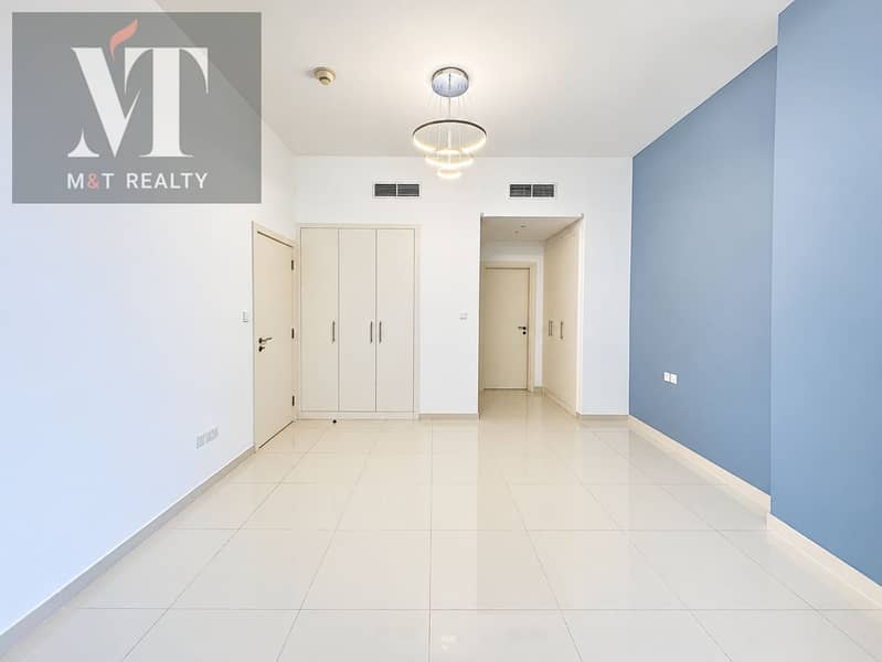 17 Polished modern residence in natural light-16. png