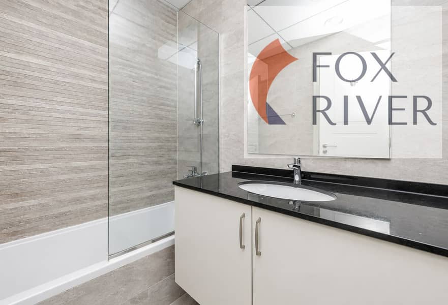 10 Modern Neutral Bathroom Interior. png