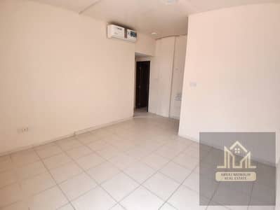 1 habitación Apartamento para en Alquiler en Muwaileh, Sharjah - WhatsApp Image 2026-10-12 at 12.52. 10 PM (2). jpeg 1 habitación Apartamento para en Alquiler en Muwaileh, Sharjah - WhatsApp Image 2026-10-12 at 12.52. 10 PM (2). jpeg