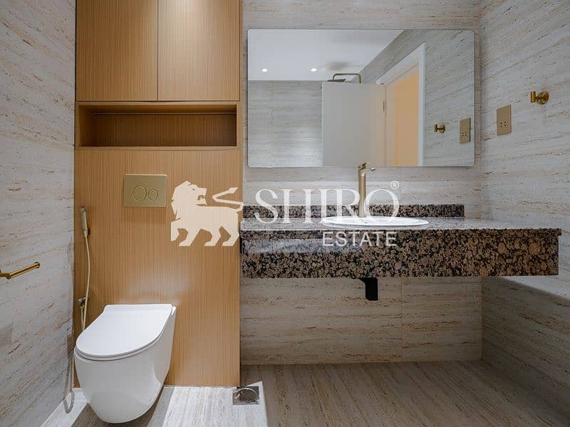 25 Bathroom 003. jpeg