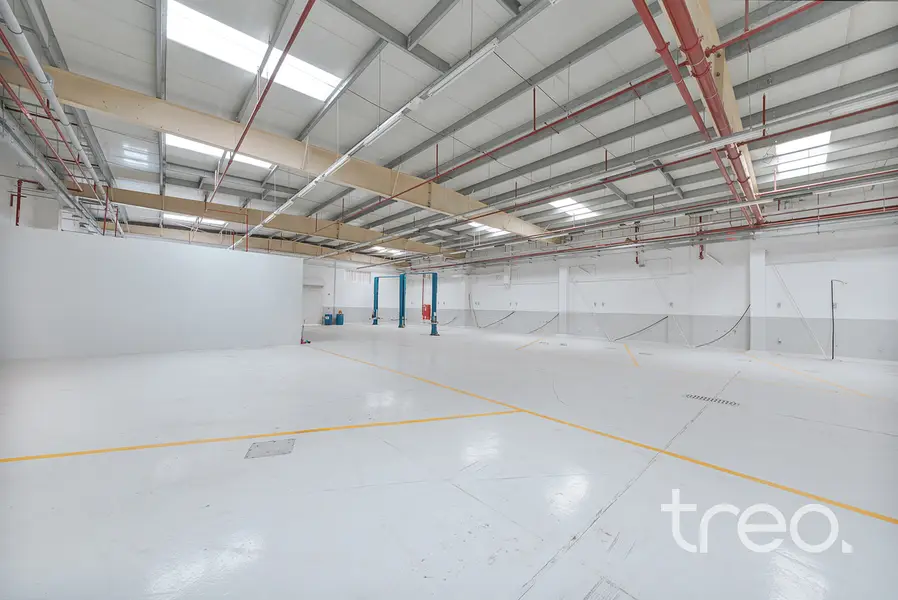 Vacant | Warehouse | 86,000 sqft plot