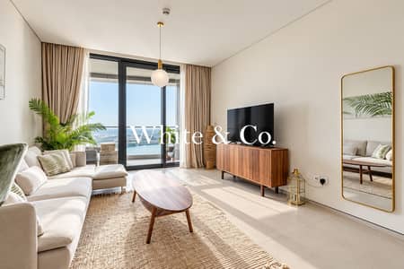 2 Bedroom Apartment for Rent in Jumeirah Beach Residence (JBR), Dubai - Luxury Views | Prime Location | High Floor 2 Bedroom Apartment for Rent in Jumeirah Beach Residence (JBR), Dubai - Luxury Views | Prime Location | High Floor