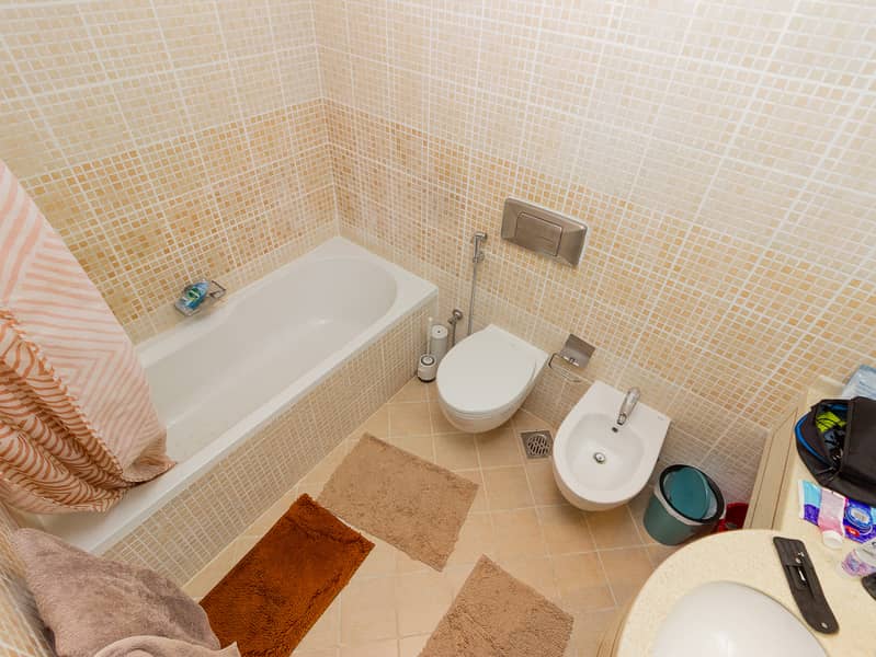 8 Dubai Marina - Sulafa Tower - 2003 - 1BR Furnished - Sajitha-6. jpg